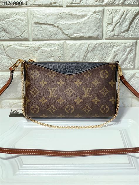 louis vuitton crossbody purse with chain|Louis Vuitton cross body pouch.